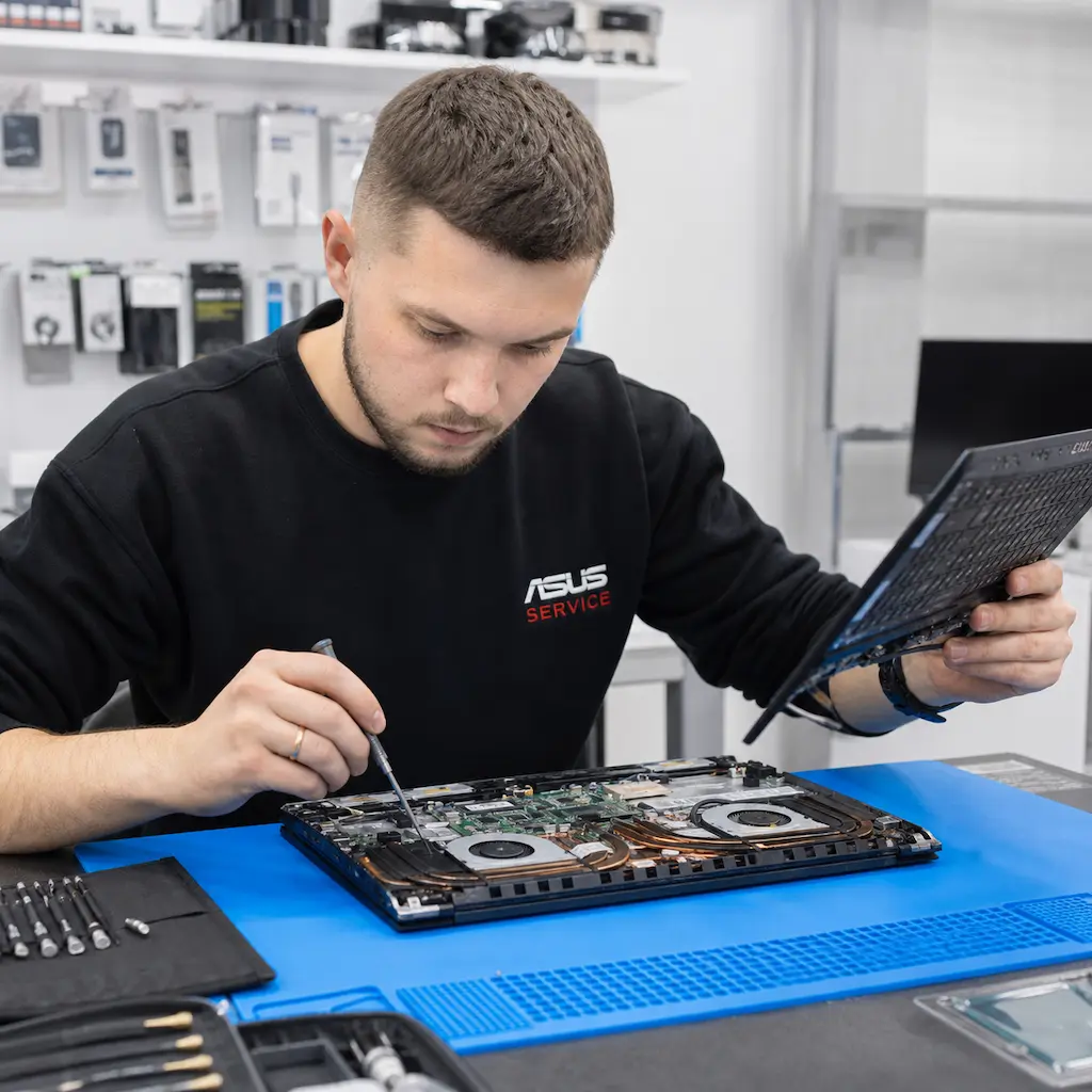 заменить клавиатуру на ноутбуке Asus в Светлом